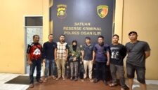Terduga pelaku saat menyerahkan diri ke Polres OKU Selatan. Foto: dokumen polisi.