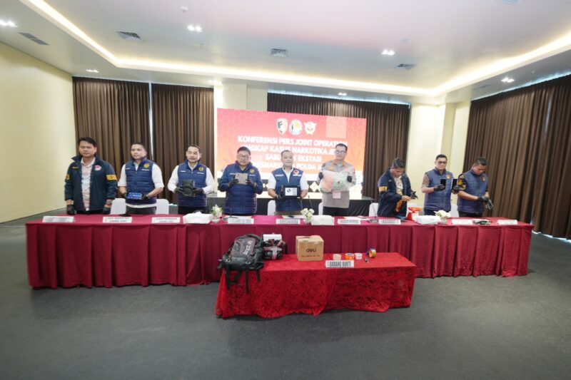 Press release di Polda ungkap kasus narkoba.