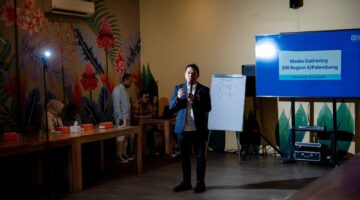 BRI Region 4 Palembang menggelar pelatihan jurnalistik sebagai upaya meningkatkan kompetensi dan daya saing media lokal di era transformasi digital.