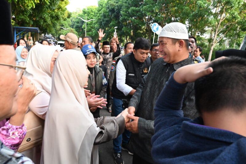 fhoto : walikota pagar alam H ludi oliansyah bersama rombongam jamaah haji pagar alam riba di kota pagar alam