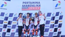 Di kelas Junior 250cc tim ART juga berhasil menambah koleksi dengan perolehan podium 3 oleh Nabil Sahzena (kedua dari kanan) saat race 1 hari sabtu. Lalu disusul oleh Azel Savero (ketiga dari kanan) yang juga sumbang podium dengan finish ke 2 hari minggu di kelas tersebut.
