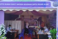 fhoto : stand layanan kesehatan gratis UPT rsd besemah dalam rangka hut pagar alam ke-25