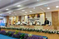 fhoto : ketua dan wakil ketua dprd bersama gubernur sumsel serta walikota dan wakil walikota pagar alam pimpin sidang paripurna hut kota pagar alam ke-25