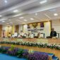 fhoto : ketua dan wakil ketua dprd bersama gubernur sumsel serta walikota dan wakil walikota pagar alam pimpin sidang paripurna hut kota pagar alam ke-25