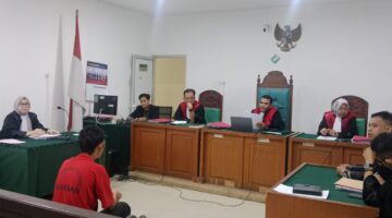 Saat majelis hakim menjatuhkan hukum terhadap Terdakwa Arlangga di sidang PN Palembang, Selasa (23/6/2026)