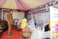 fhoto : tampak layanan kesehatan gratis di stand dinas kesehatan dalam rangka hut pagar alam ke-25