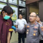 Foto : pelaku di kantor polisi