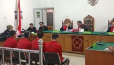 Saat empat terdakwa dihadirkan di PN Palembang, Untuk mendengarkan pembacaan tuntutan oleh JPU, Kamis (25/6/2026)