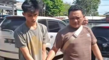 Foto:  pelaku digiring polisi