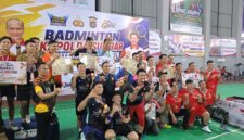 Foto tim badminton polda sumsel