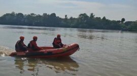 Tim SAR Gabungan cari korban di Sungai Ogan.