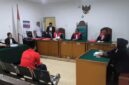 Saat Hakim PN Palembang bacakan putusan terhadap Terdakwa M Irsan Putra pada persidangan yang digelar di PN Palembang, Senin (29/6/2026)