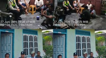 Personel Polsek Buay Madang Timur menggelar dialog santai bersama warga saat melaksanakan patroli sambang malam di Desa Sumber Harjo (atas) dan sambang siang di Desa Bangun Harjo (bawah), Kecamatan Buay Madang Timur, OKU Timur. 