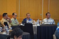 fhoto : kadiskominfo bersama sekretaris turut hadiri forum komunikasi digital 