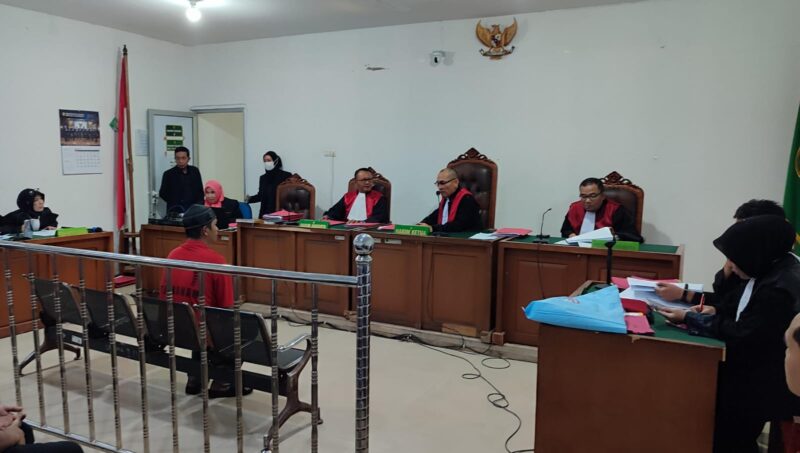 Saat terdakwa dihadirkan disidang PN Palembang, Rabu (1/7/2026)