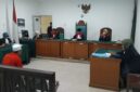 Saat majelis hakim Jatuhkan putusan terhadap terdakwa M Akep pada sidang yang digelar di PN Palembang, Kamis (2/7/2026)