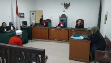 Saat majelis hakim Jatuhkan putusan terhadap terdakwa M Akep pada sidang yang digelar di PN Palembang, Kamis (2/7/2026)