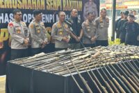 Pemusnahan senpi ilegal di lapangan Tembak Brimob Polda Sumsel.