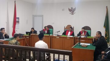 Saat majelis hakim jatuhkan putusan kedua terdakwa dalam sidang yang digelar di PN Tipikor Palembang, Jumad (3/7/2026)
