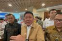 Gubernur Sumsel, Herman Deru saat diwawancarai usai membuka kegiatan Sultan Muda Fair 2026 di Kantor OJK Sumsel pada, Senin (6/7/2026). Foto: Tia