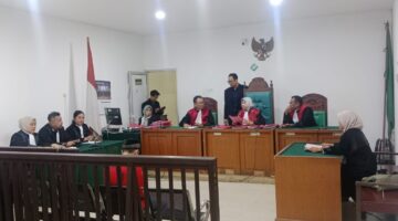 Saat JPU bacakan Tuntutan pidana terhadap terdakwa Zainal disidang PN Palembang, Selasa (7/7/2026)