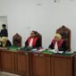 Saat majelis hakim bacakan putusan terhadap terdakwa Alamsyah di sidang PN Tipikor Palembang, Kamis (9/7/2026)