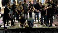 Dua pelaku saat diamankan. Foto: dokumen polisi.
