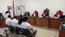 Saat JPU bancakan Tuntutan Empat terdakwa disidang di PN Tipikor Palembang,Senin (13/7/2026)