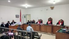 Saat JPU bancakan Tuntutan disidang di PN Tipikor Palembang,Senin (13/7/2026)