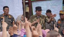 fhoto : penertiban pasar nendagung, walikota pagar alam undi lapak pedagang