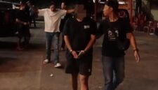 Pelaku saat diamankan.