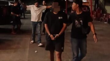 Pelaku saat diamankan.