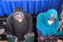 Kedua pelaku saat dihadirkan dalam press release di Polsek Sako Palembang.