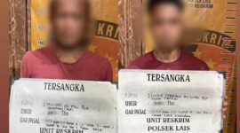 Kedua pelaku saat diamankan. Foto: polisi.