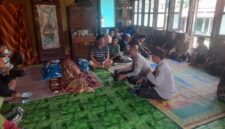 Jasad petani dibawa ke rumah duka. Foto: polisi.