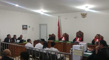 Saat Empat Eks Pejabat BRI dihadapan majelis hakim menyampaikan nota pembelaan disidang yang digelar di PN Tipikor palembang, selasa (21/7/2026)
