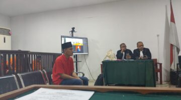Saat Terdakwa Indra dihadirkan disidang PN palembang, Selasa (21/7/2026)