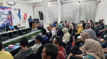 Tingkatkan Kesiapsiagaan, Warga Empat Lawang Dilatih Pakai APAR