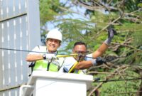 Walikota Palembang Putuskan Kabel Semrawut Kota Palembang 
