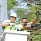 Walikota Palembang Putuskan Kabel Semrawut Kota Palembang 