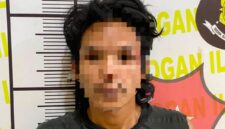 Pelaku saat diamankan polisi.