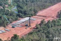 Proses pembangunan Tol Betung-Jambi Seksi 1B. Foto: Hutama Karya.