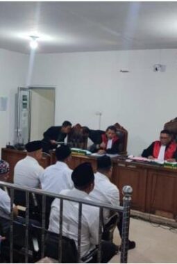 Enam Terdakwa Korupsi Proyek Pelebaran Bahu Jalan di Pagar Alam Dituntut 2,5 Tahun Penjara