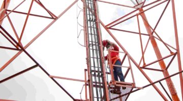 Telkomsel Siap Optimalkan Spektrum 700 MHz dan 2,6 GHz untuk Perkuat Pengalaman Digital Indonesia