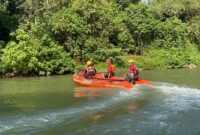 Tim SAR Gabungan lakukan pencarian terhadap korban. Foto: Basarnas Palembang.