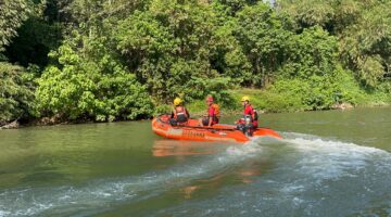 Tim SAR Gabungan lakukan pencarian terhadap korban. Foto: Basarnas Palembang.