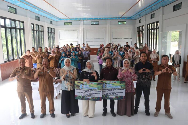 fhoto :sosialisaai dan inkulusi 100.000 sultan muda sumsel