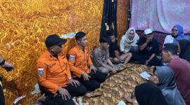 Korban dibawa ke rumah duka. Foto: Basarnas Palembang.