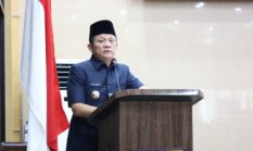 Bupati Lanosin Jawab Pandangan Fraksi DPRD OKU Timur, Soroti Solusi Kelangkaan LPG 3 Kg hingga Hak Perangkat Desa