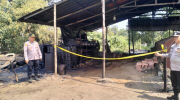 Lokasi Penyulingan Minyak Ilegal Digerebek Polsek Sanga Desa, Amankan Barang Bukti Dan Pelaku.